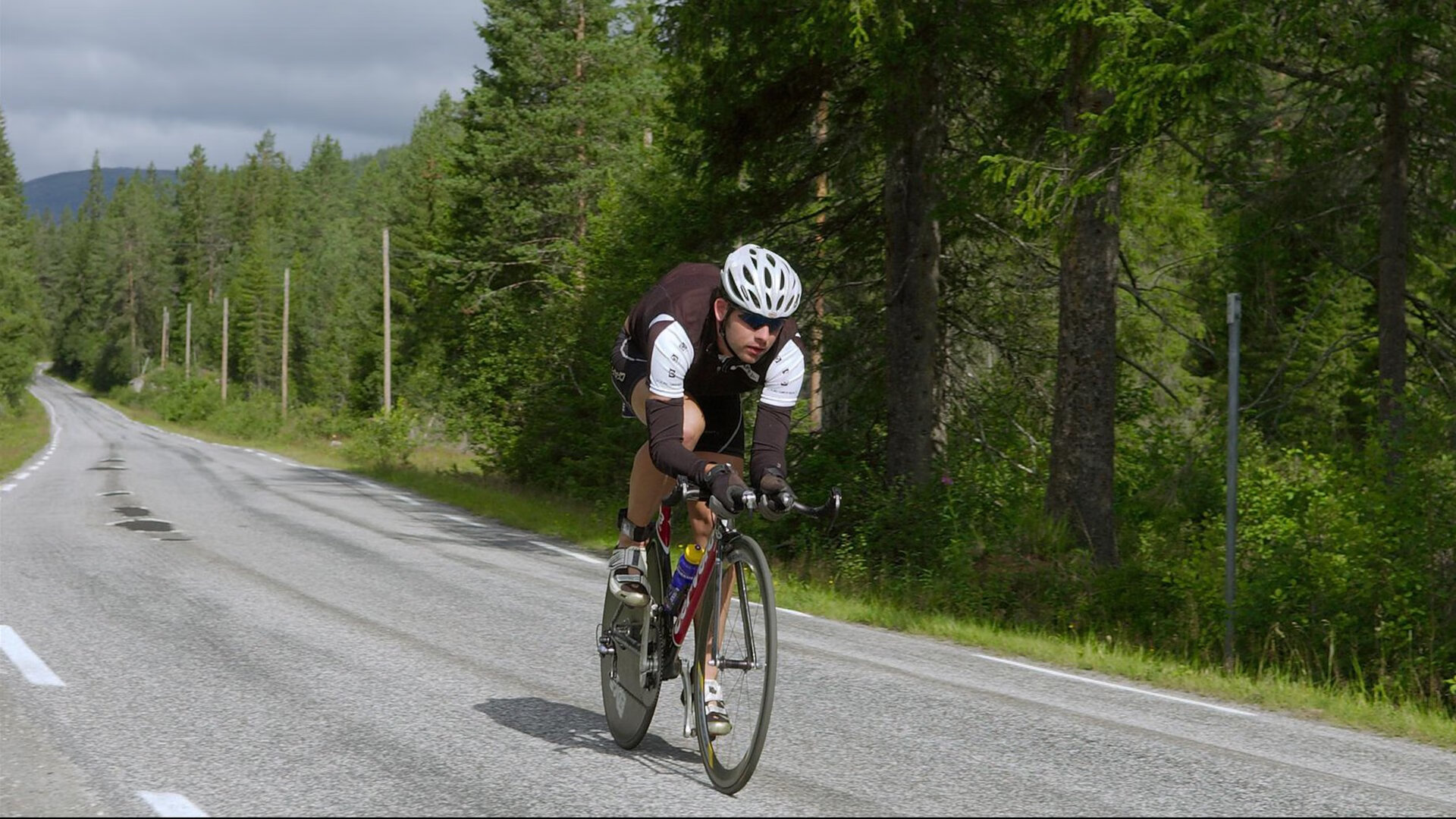 NBA与西班牙篮球联合举办“篮球无国界”欧洲训练营，西班牙篮球联合会